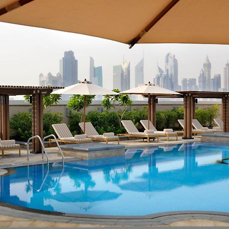 ホテル ラマダ バイ ウィンダム ジュメイラ ドバイ エクステリア 写真 Rooftop pool